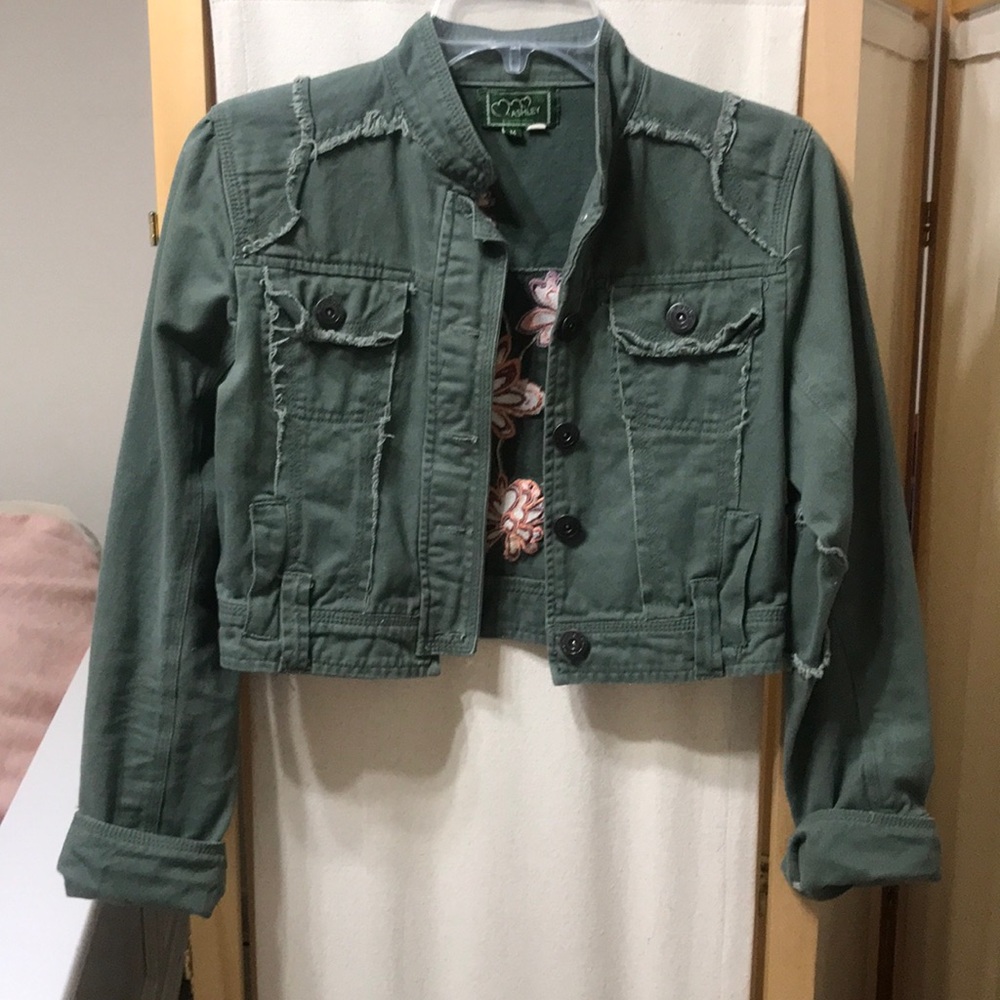 Ashley Crop Jacket🌺